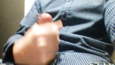 PUBLIC TOILET JERK OFF AND CUM IN GERMAN UNIVERSITY