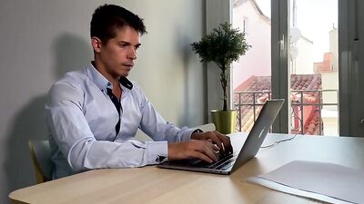 Young coworker gets raw fucked by his boss .