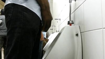 Spy Men Urinal 3