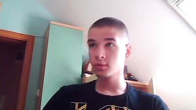 The Thirteen Amateur Cum Shots Handjob - A Gay Porn Video