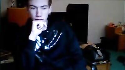 Web-Cam Solo Handjob: Young Like Ass & Dick