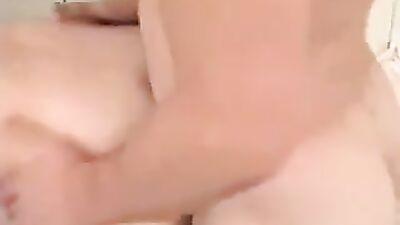 Gay Porn Video: Hot Bareback Action in the Tub!