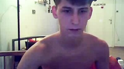 Deux jeunes branleur sur le web