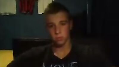 Buff Bodybuilders Web-Cam Solo Adventure