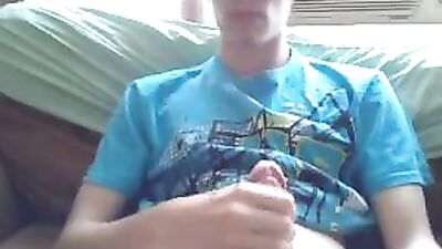 Young Bliss: Blue Boys Handjob Delight!