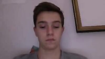 Gay Cumshots: The Amateur Handsome Guy