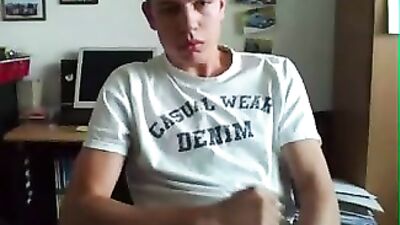 Gay Web-Cam Handjob - Serious Business!