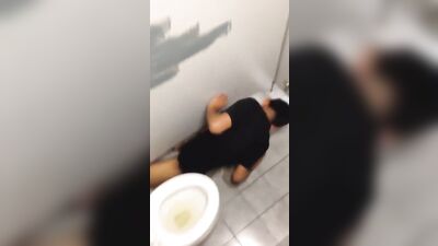 Orally Exposed: Public Suck-Off!