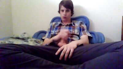 Gay Room Cutie: Amateur Handjobs and Cum Shots