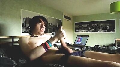 Hands on Bed Masturbation: Amateur Cum Shots and Handjobs!