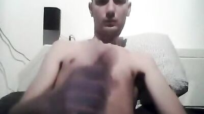 Online Amateur Handjob: Masturbating to the Max!