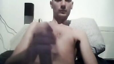 Online Amateur Handjob: Masturbating to the Max!