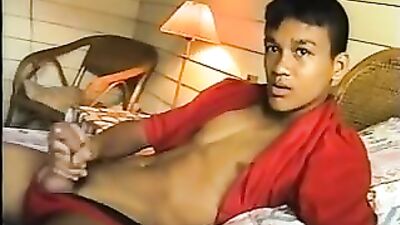 Asian twink jerks for cash: The ultimate Amateur Asian Solo Experience