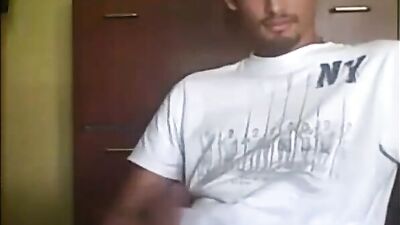 Indian Web-Cam Boy Cum Shots Solo - A Sultry Affair!