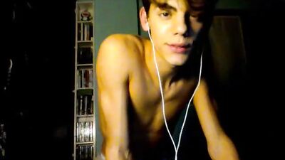 Experience the Thrill with this Sexy Italian Boys Cum Shoot!