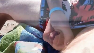 Beach Bumming: Amateur Cum Shots in Public!