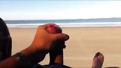 Beach Bumming: Amateur Cum Shots in Public!