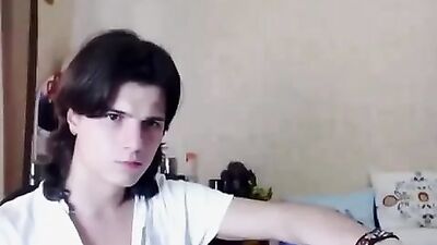 Serious But Cutes Amateur Solo Handjob Revisited!