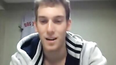 Webcam Whiz - A Handsome Guys Amateur Cumshots!