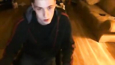 Golden Smoke Break: Web-Cam Solo