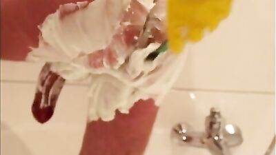 Shave & Cumshot - A Gay Porn Fantasy Come True!