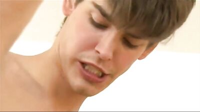 Hard Bareback Facesquirt: A Wild Ride of Passion and Pleasure