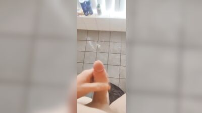 me mastrubating in my bathroom for you guys