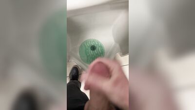 Busting a nut at work is fun????????????