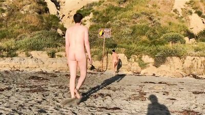 College Boys Hot Threesome On the Beach Between Classes with Massive Double Facial