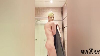 DryDecember Day 8 Quick clip before shower ????