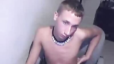 Young Blissful Boys - A Cute Solo Adventure!