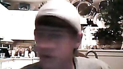 Web-Cam Solo - A Gay Porn Video Delight!