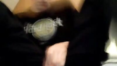 Webcam Cuties Amateur Ass Play and Handjob