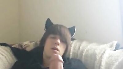 Pussy Boy Pawing Off - Amateur Cum Shots Fetish