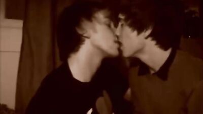 From Kiss to Cum: Amateur Action Play