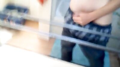 Young Handsome in the Bathroom: A Cumshot Amateur Explosion!