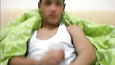 Couple Seeking Webcam: Raw Amateur Cum Shots and Handjobs