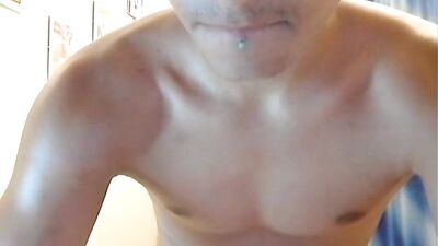 Gay Porn Body Beautiful: Amateur Cum Shots and Handjobs!