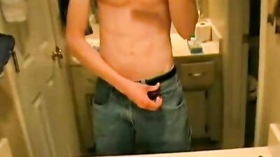 Gay Porn Video: Very Sexy Amateur Web-Cam Solo!