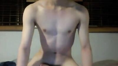 Asian Cumshot Amateurs: Hot Lips Cam Returns!