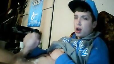 Gay Cam Cumshots - Amateur Web-Cam Action