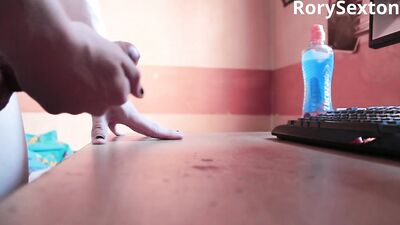 Big messy cumshot closeup