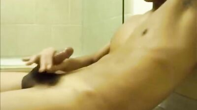 Gay Porn Amateur Cum Shots Solo - Wank Before I Shower