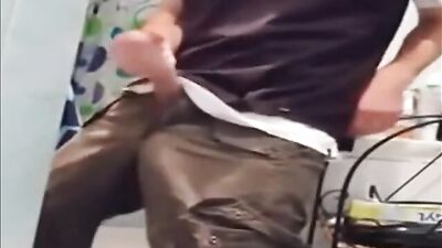 Horny Amateur Bathroom Cum Shots - A Solo Journey