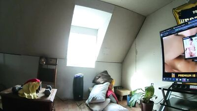 CAUGHT BY CABLE GUY OUTSIDE WINDOW!! (deleted scene)