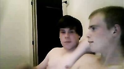 Twink Blowjob Reunion in Dorm: Amateur Friends Oral Delight