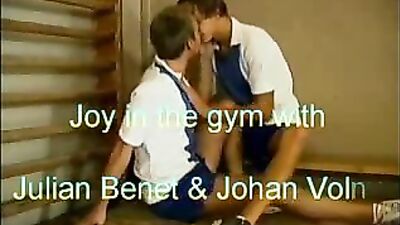 Twink Frenzy in Gym - Cum Shots & Handjobs!