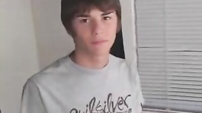 Young Cutie: Solo Gay Porn Video