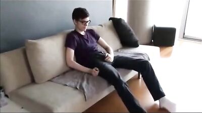 Young Smart Horny: Amateur Cum Shots Solo!