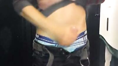 Gay Porn - School Bathroom Cum Shots!